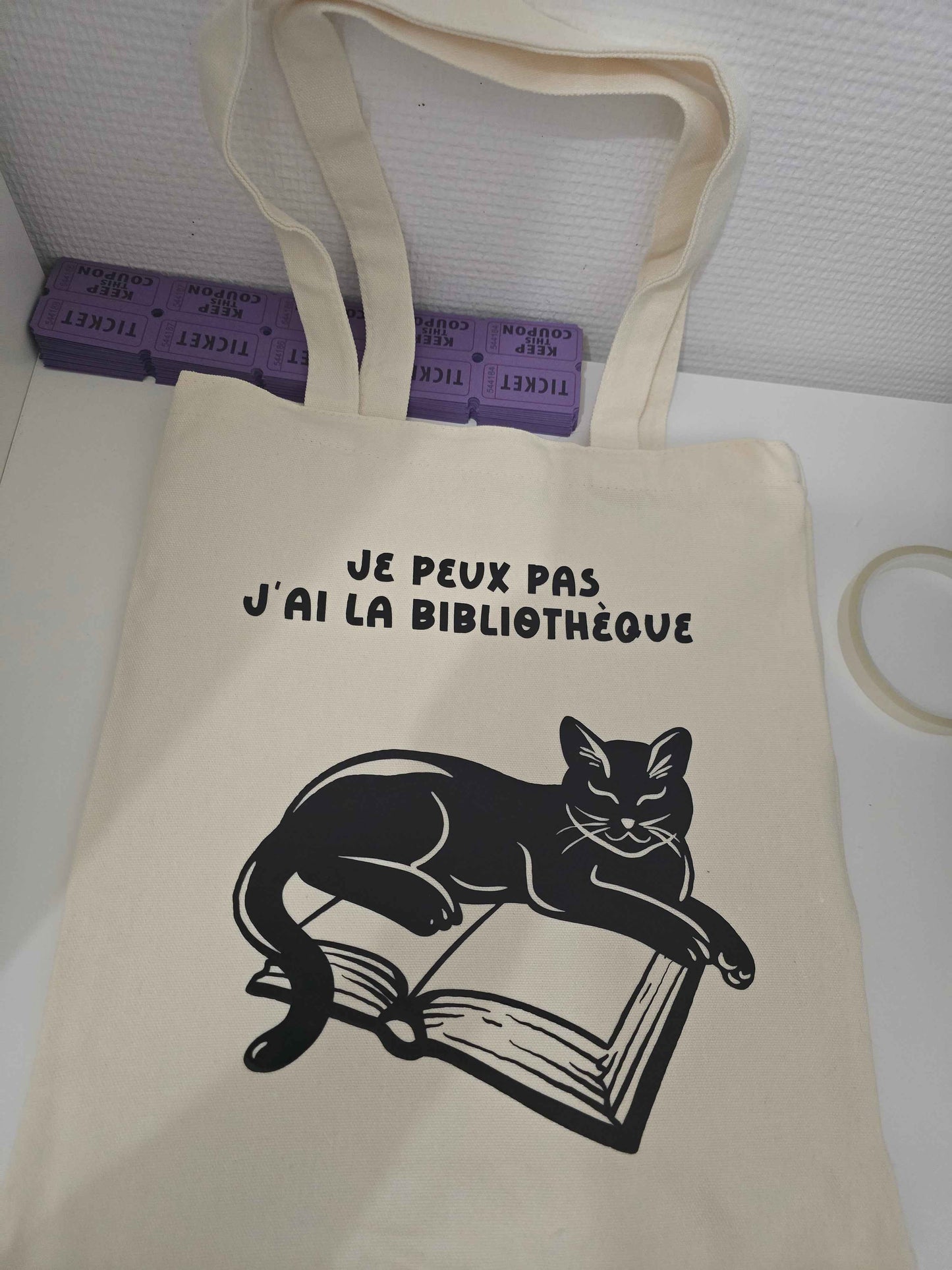 Tote bag