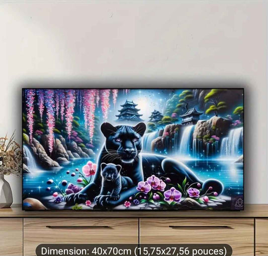Peinture diamant panthère noire et ourson avec cascade et fleurs