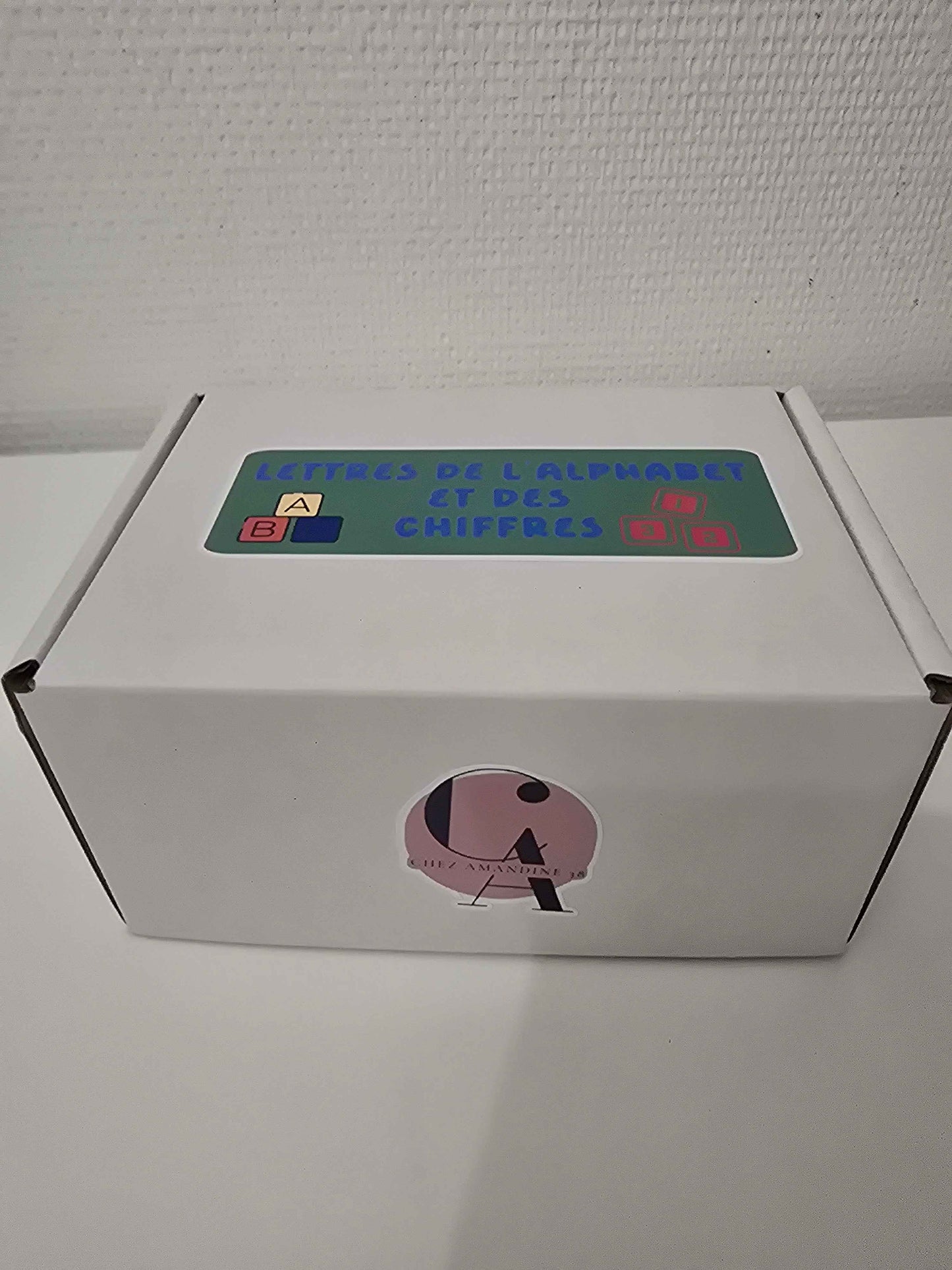 Ma boîte éducative lettres chiffres – Coffret éducatif plastifié fait main pour apprendre