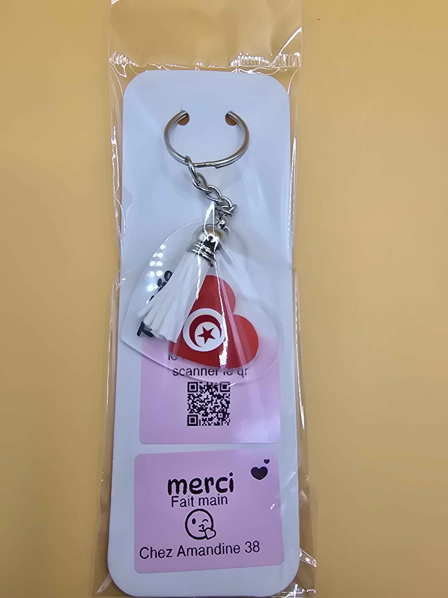 Porte clé Tunisie : Élégance et Authenticité à portée de main