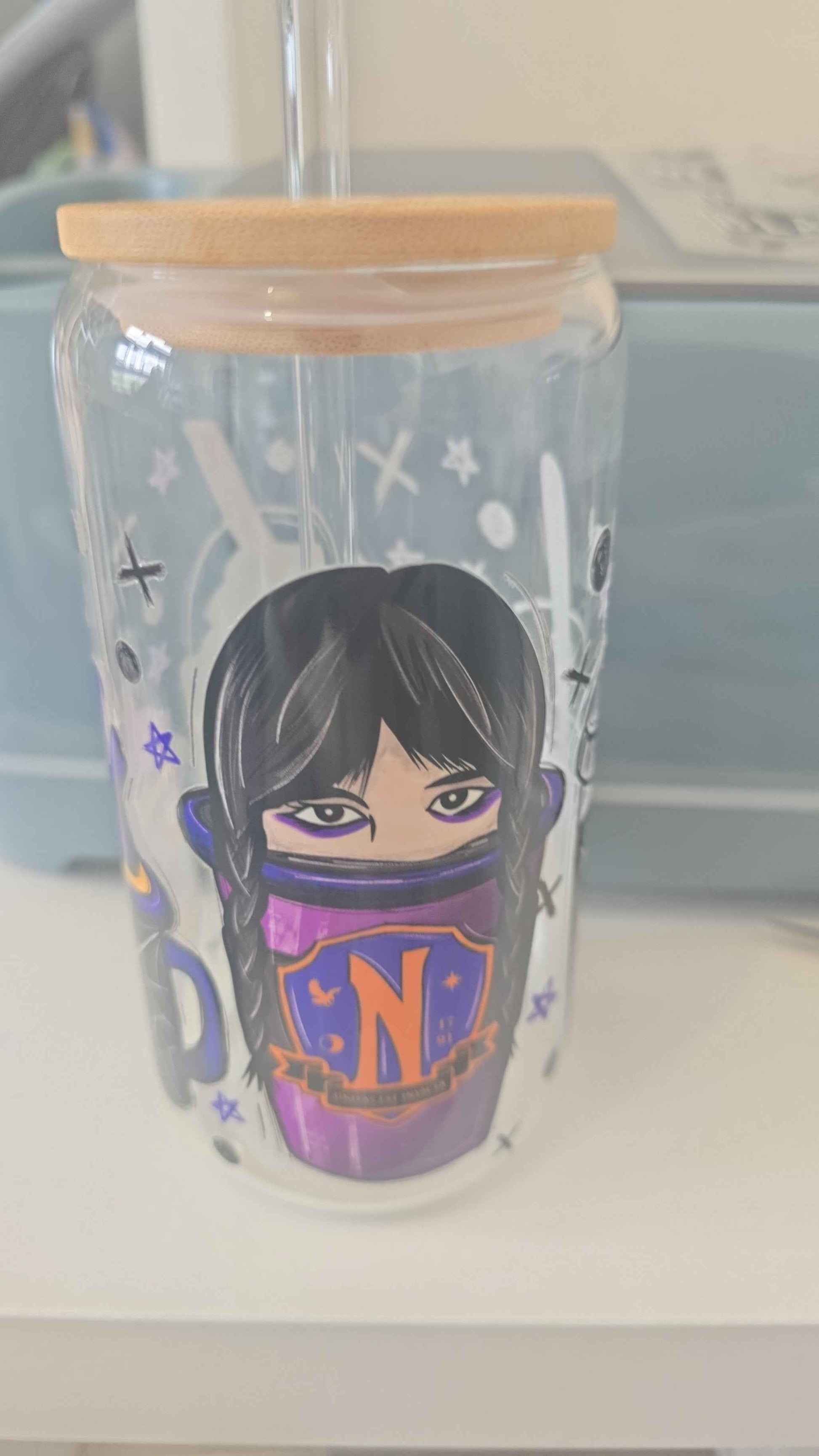 Verre avec paille thème mercredi - Idéal pour vos célébrations